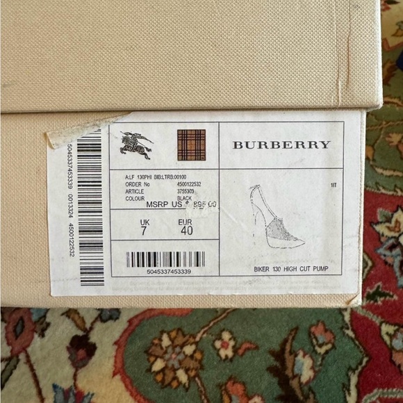 Burberry Prorsum Leather Pumps - Picture 11 of 11